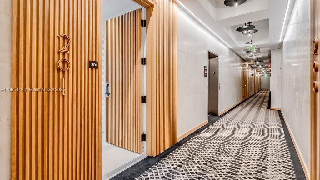 1030 15th St, Unit 201, Miami Beach, FL 33139 Photo