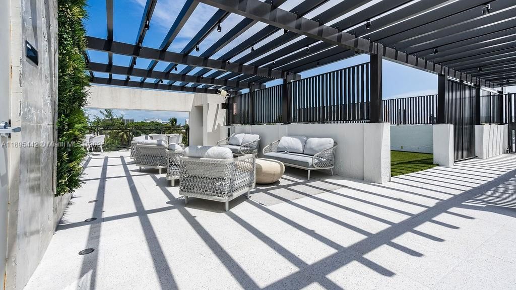 1030 15th St, Unit 201, Miami Beach, FL 33139 Photo