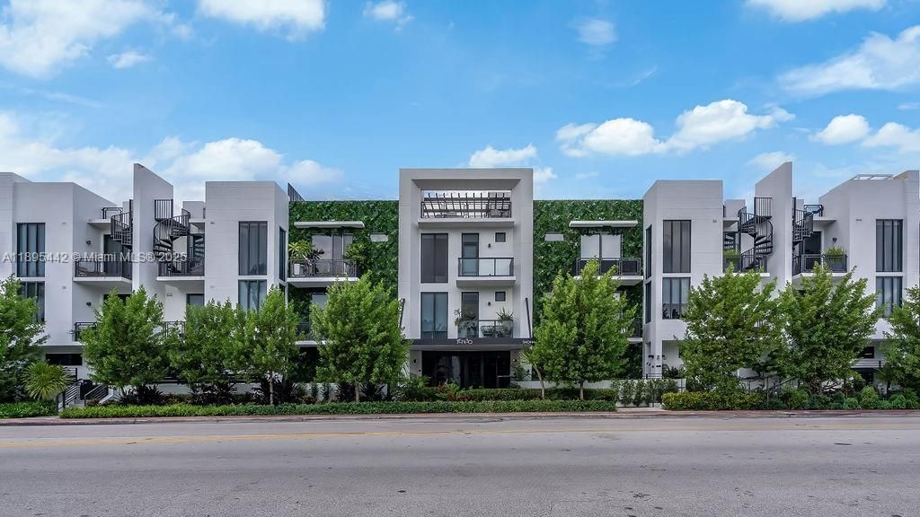 1030 15th St, Unit 201, Miami Beach, FL 33139 Photo