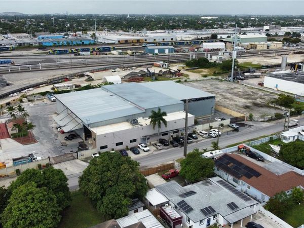 8600 NW 36th Ave, Miami, FL 33147