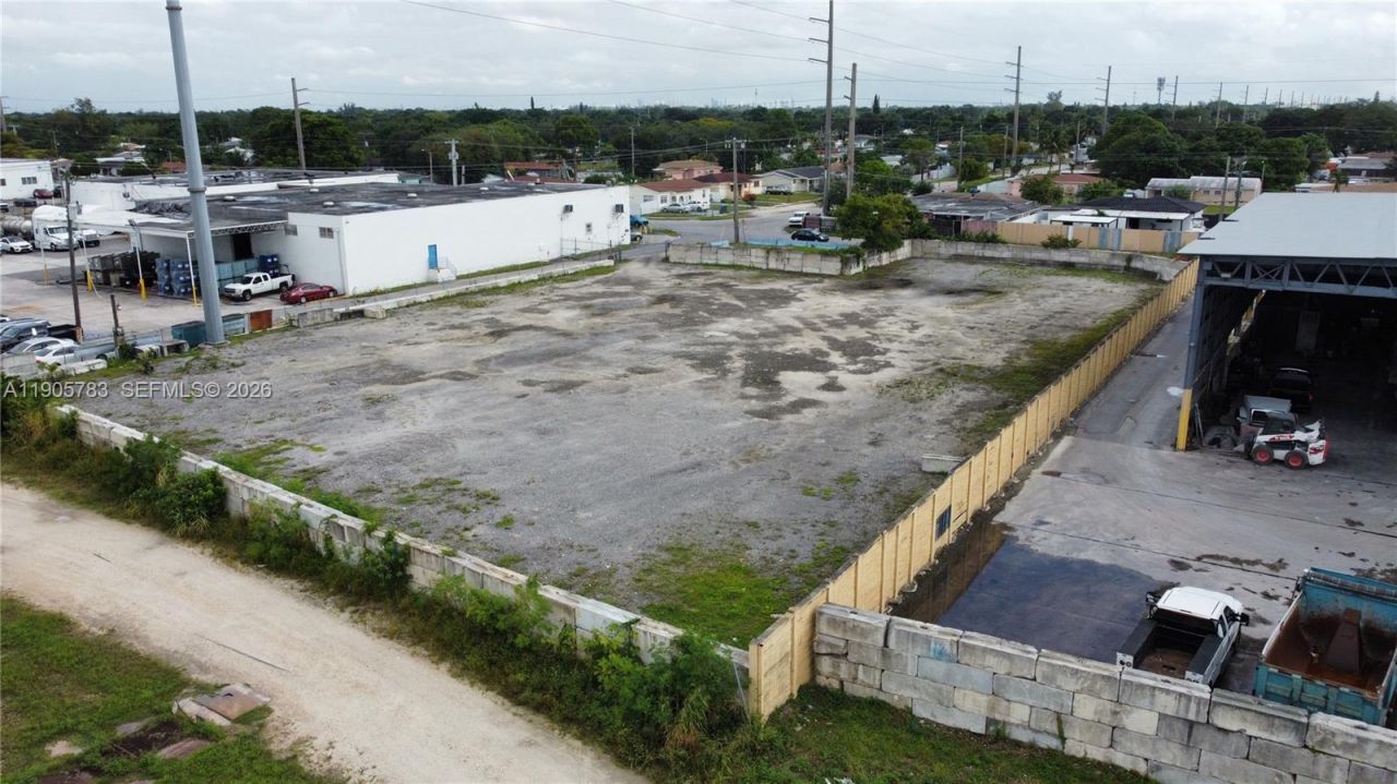 8600 NW 36th Ave, Miami, FL 33147 Photo