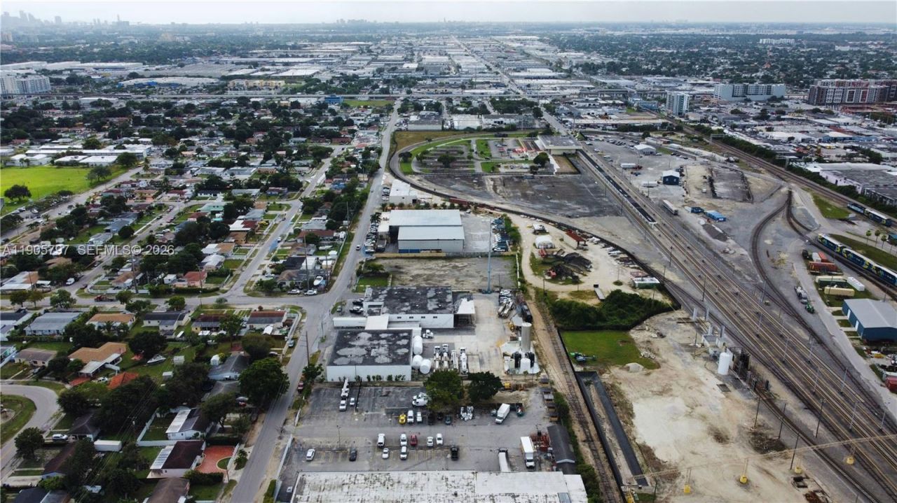 8650 NW 36 Ave, Miami, FL 33147 Photo