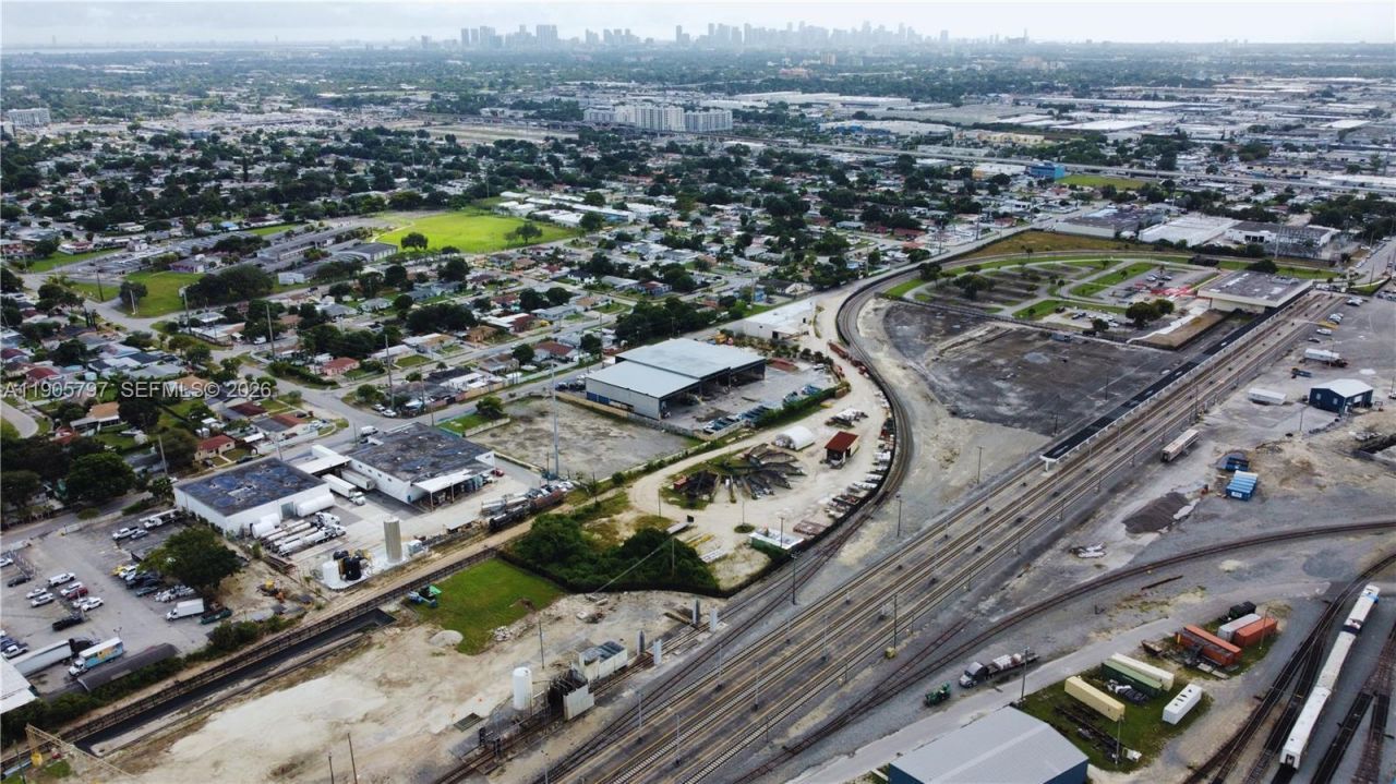 8650 NW 36 Ave, Miami, FL 33147 Photo