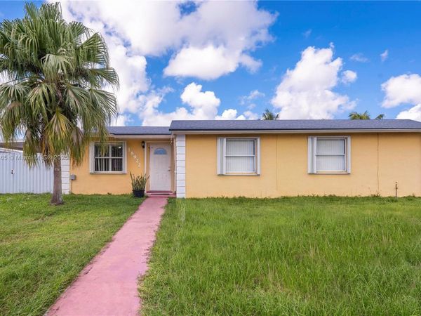18922 SW 120th Ct, Miami, FL 33177