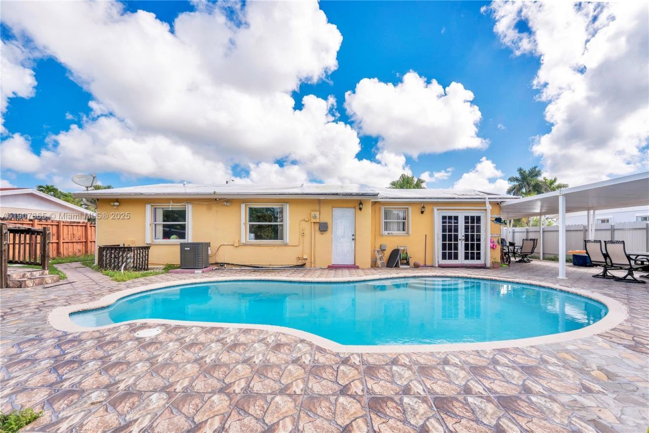 18922 SW 120th Ct, Miami, FL 33177 Photo