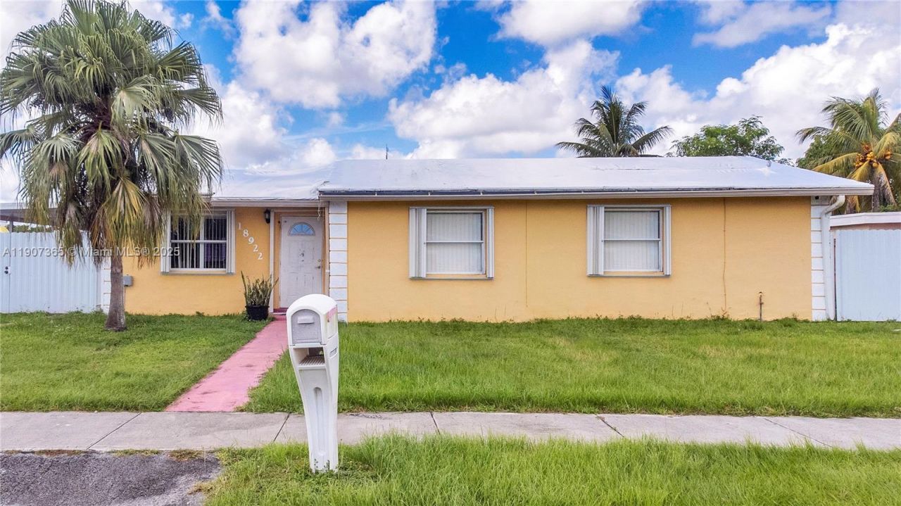 18922 SW 120th Ct, Miami, FL 33177 Photo