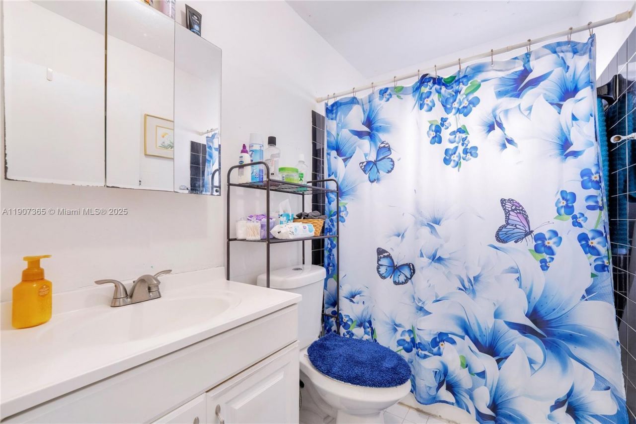 18922 SW 120th Ct, Miami, FL 33177 Photo