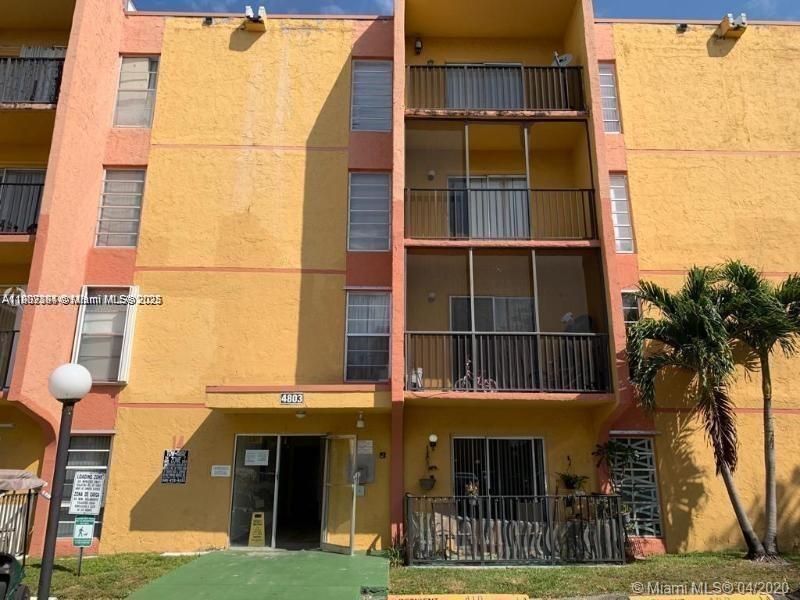 4803 NW 7th St, Unit 403-14, Miami, FL 33126 Photo
