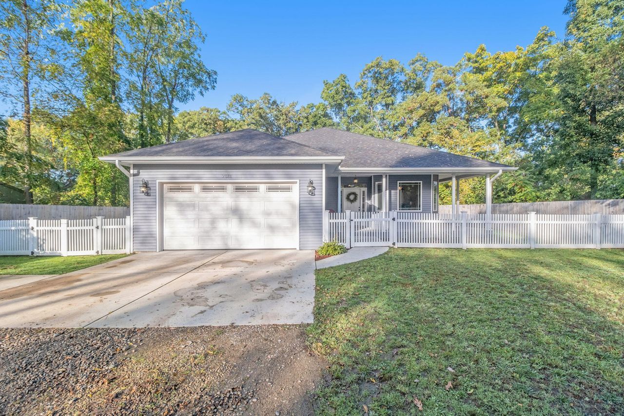 7811 N 39th Street, Augusta, MI 49012 Main Photo