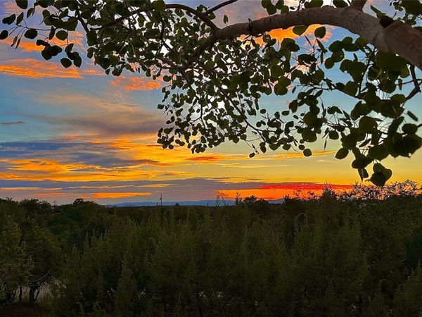 1073 Encantado Drive, Santa Fe, NM 87501