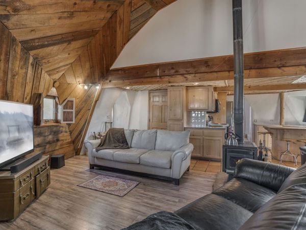 61 Camino Vista Grande , Santa Fe, NM 87508