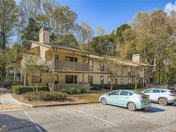 1607 Woodcliff Drive, Atlanta, GA 30350