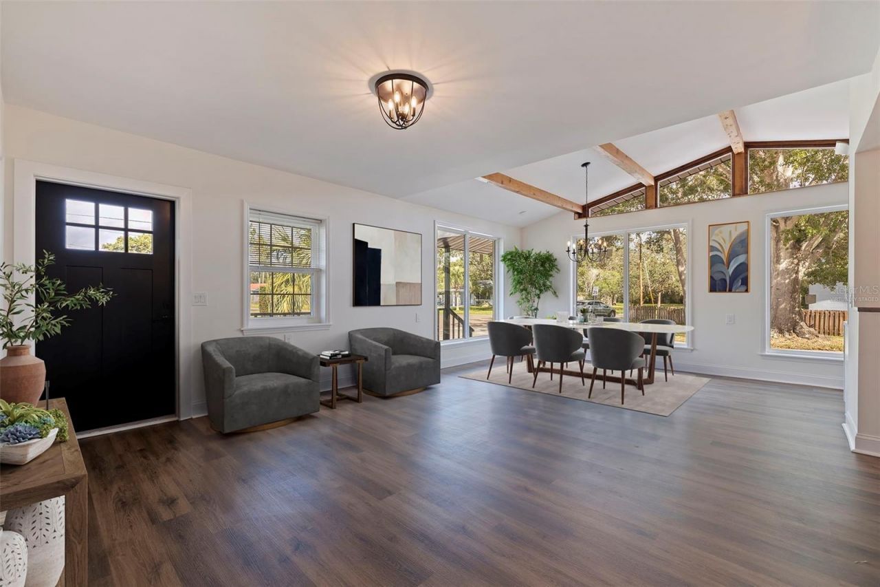 100 82nd Avenue N, Saint Petersburg, FL 33702 Photo