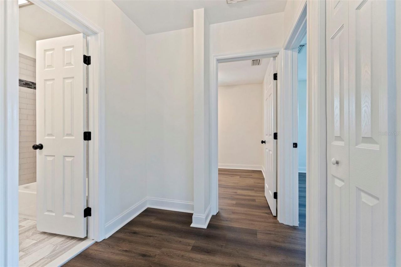 100 82nd Avenue N, Saint Petersburg, FL 33702 Photo