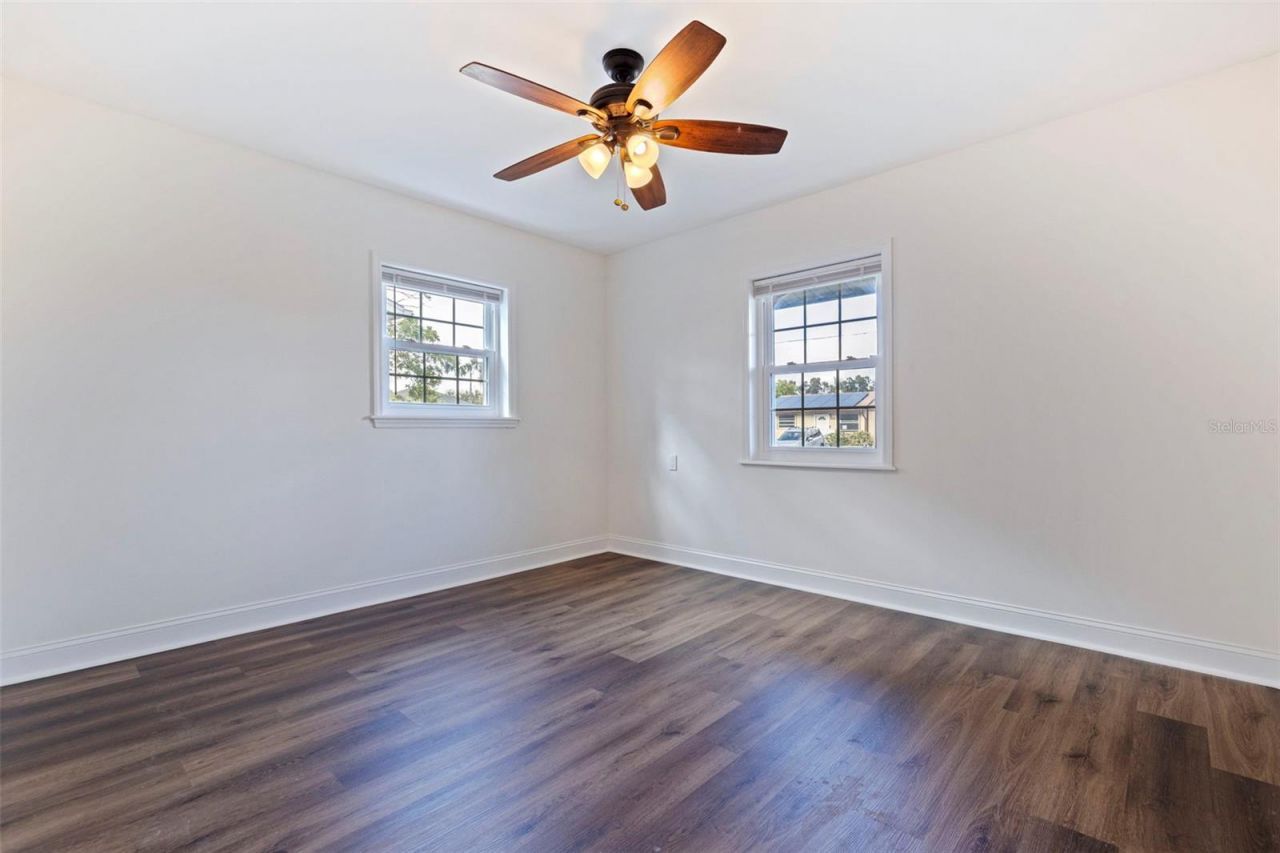 100 82nd Avenue N, Saint Petersburg, FL 33702 Photo