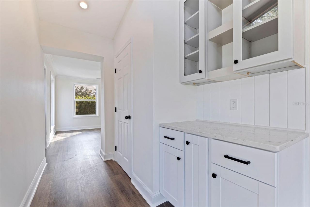 100 82nd Avenue N, Saint Petersburg, FL 33702 Photo