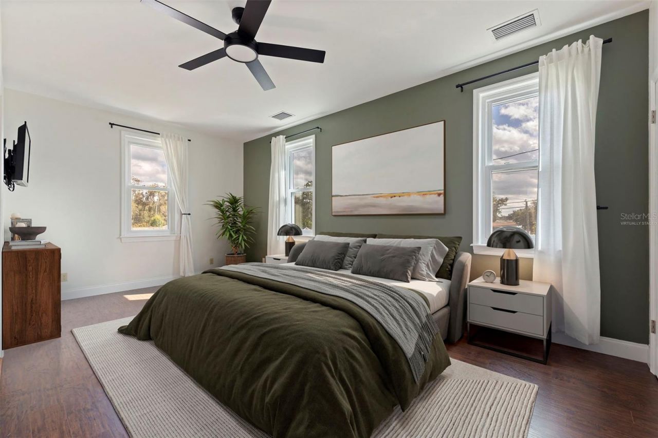 100 82nd Avenue N, Saint Petersburg, FL 33702 Photo