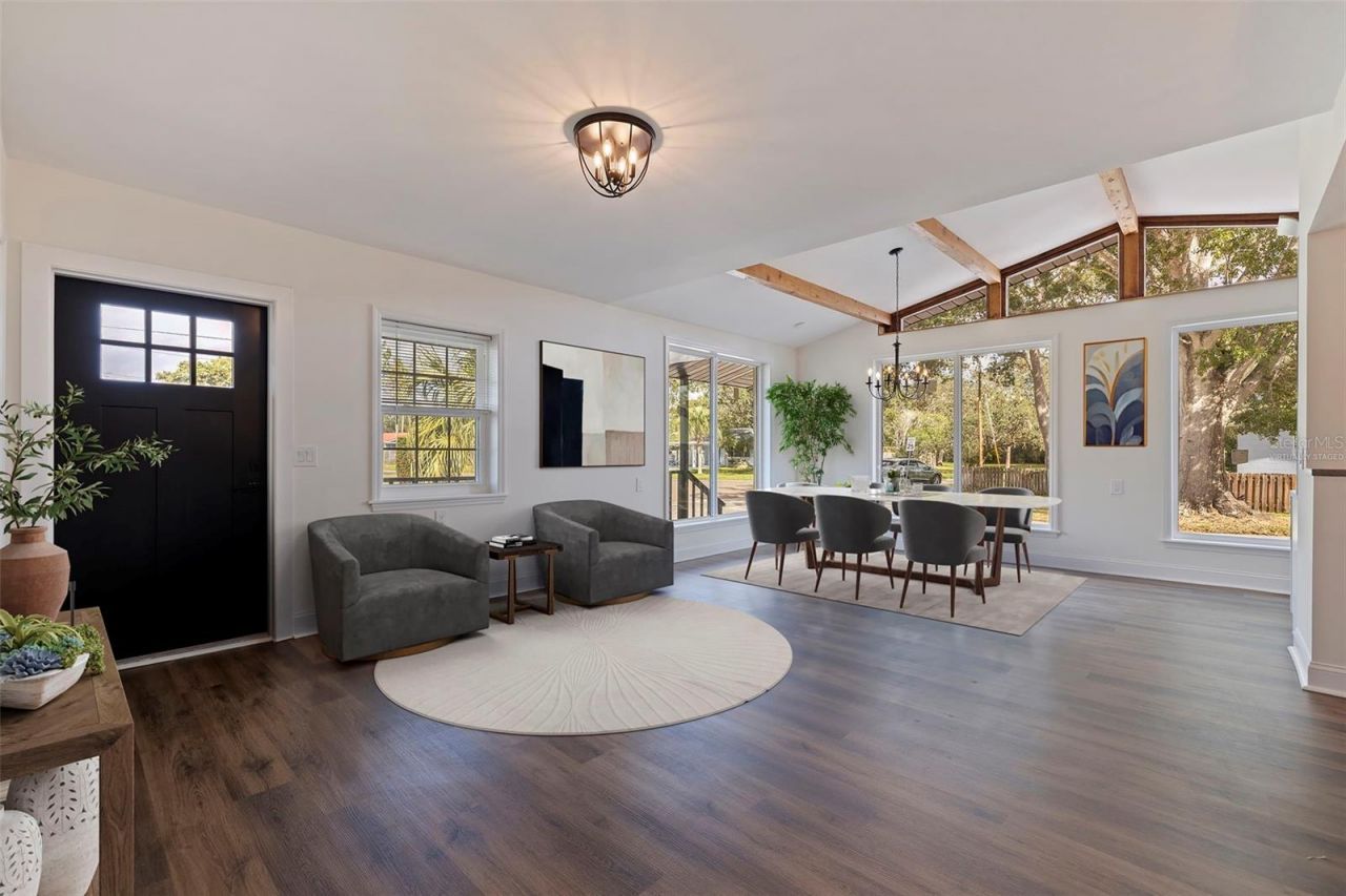 100 82nd Avenue N, Saint Petersburg, FL 33702 Photo