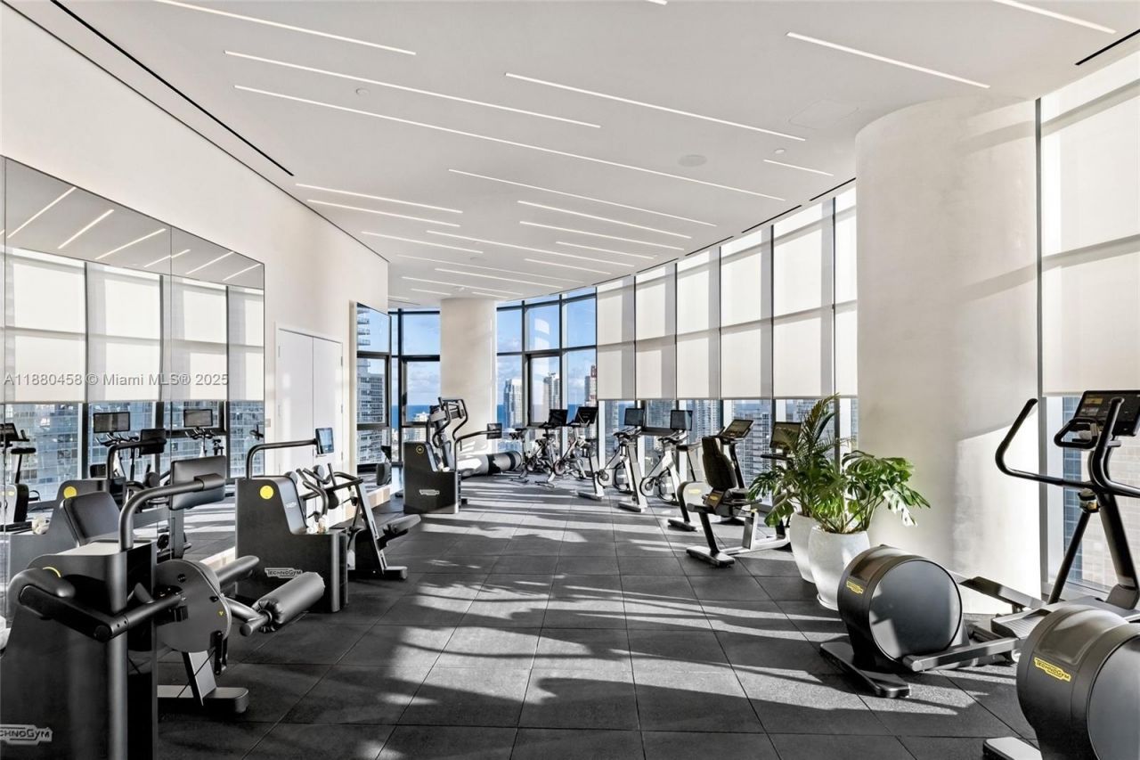 500 Alton Rd, Unit 2802, Miami Beach, FL 33139 Photo