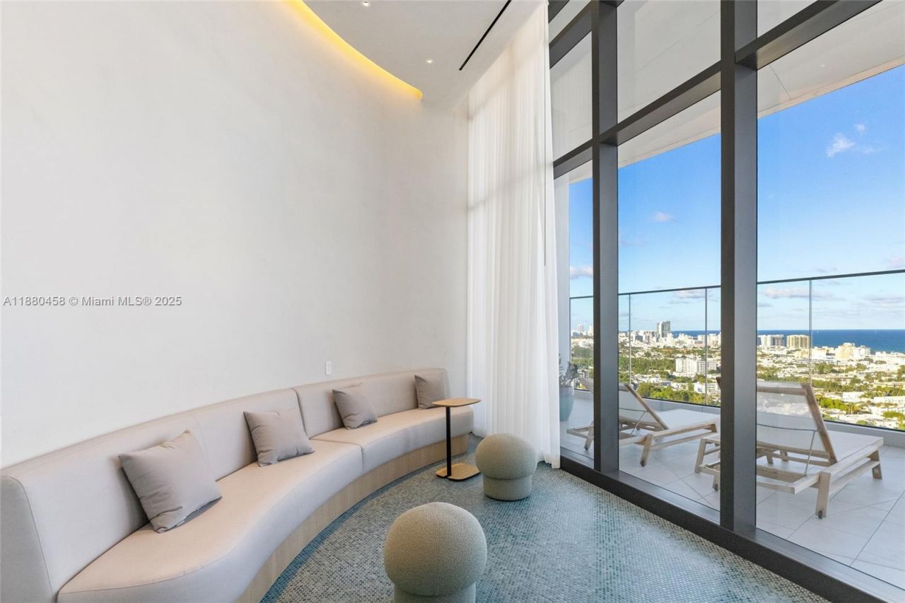 500 Alton Rd, Unit 2802, Miami Beach, FL 33139 Photo