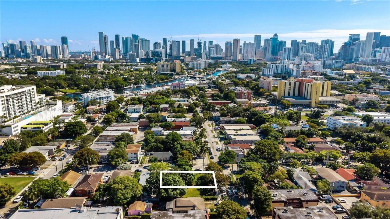 1101 NW 5th St, Miami, FL 33128 Photo