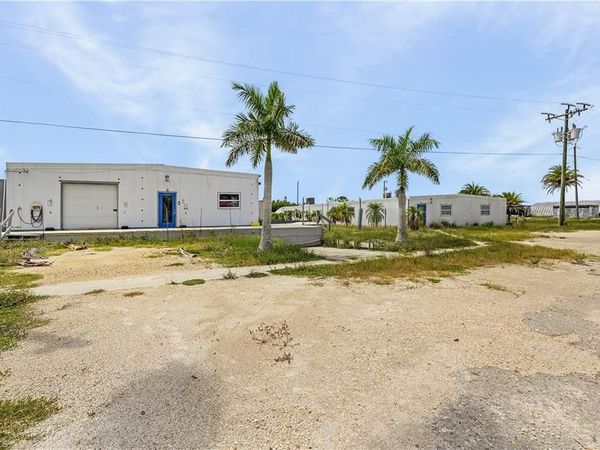 9703 Stringfellow RD, ST. JAMES CITY, FL 33956
