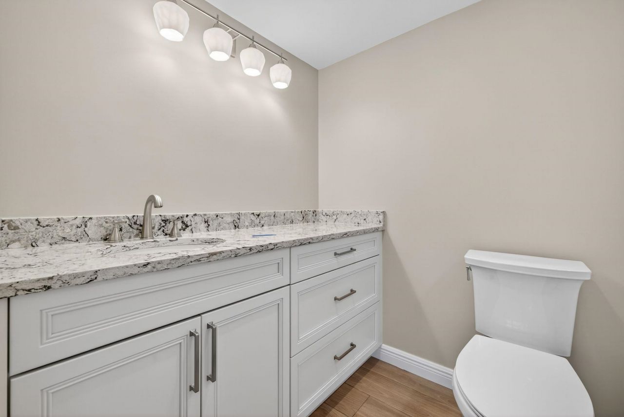 3145 W Gulf Dr, Unit 201, Sanibel, FL 33957 Photo