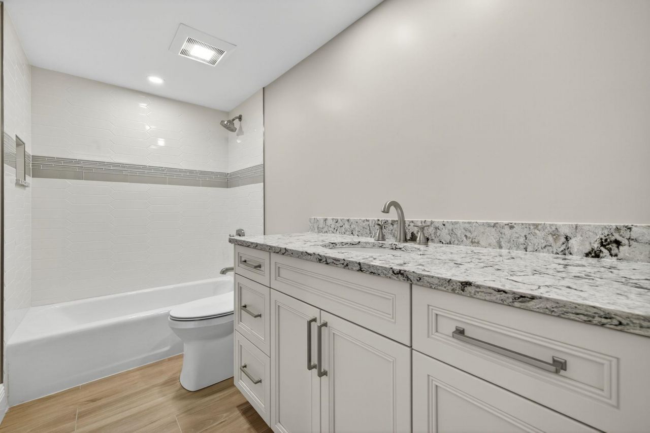 3145 W Gulf Dr, Unit 201, Sanibel, FL 33957 Photo