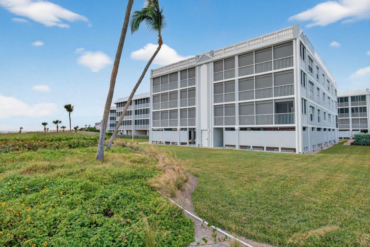 3145 W Gulf Dr, Unit 201, Sanibel, FL 33957 Photo