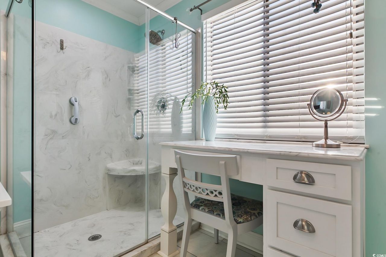 404 33rd Ave. N Photo 7