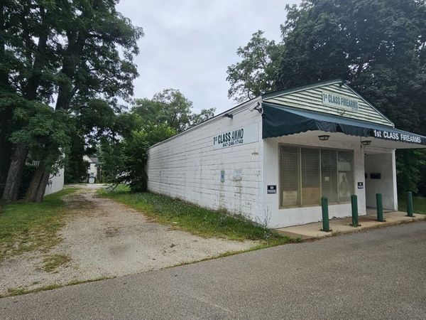 2453 Sheridan Road, Zion, IL 60099