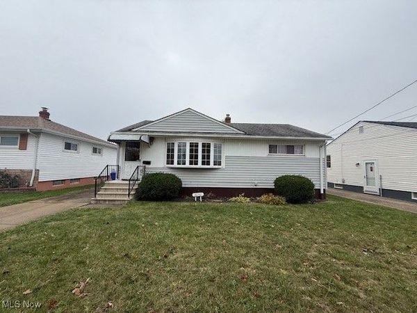 16261 Remora Boulevard, Brook Park, OH 44142