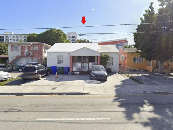 2146 SW 7th St, Miami, FL 33135
