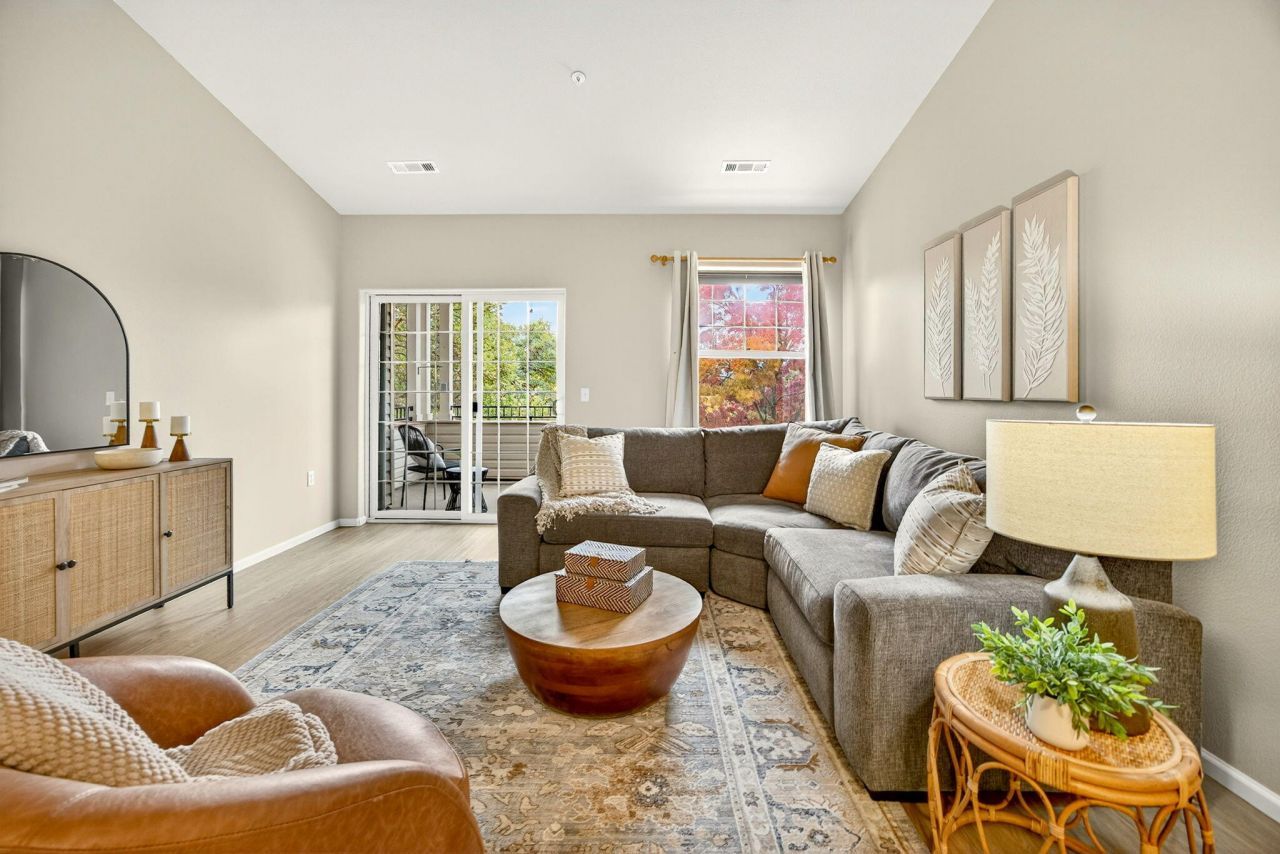 920 Mountain Meadows Circle, Ashland, OR 97520 Main Photo