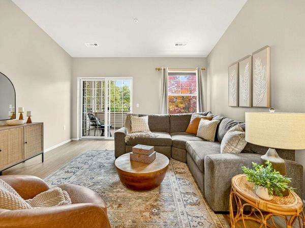 920 Mountain Meadows Circle, Ashland, OR 97520