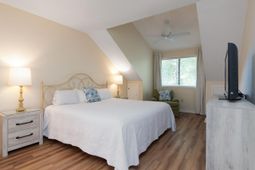 175 Saint Clears Way photo 4