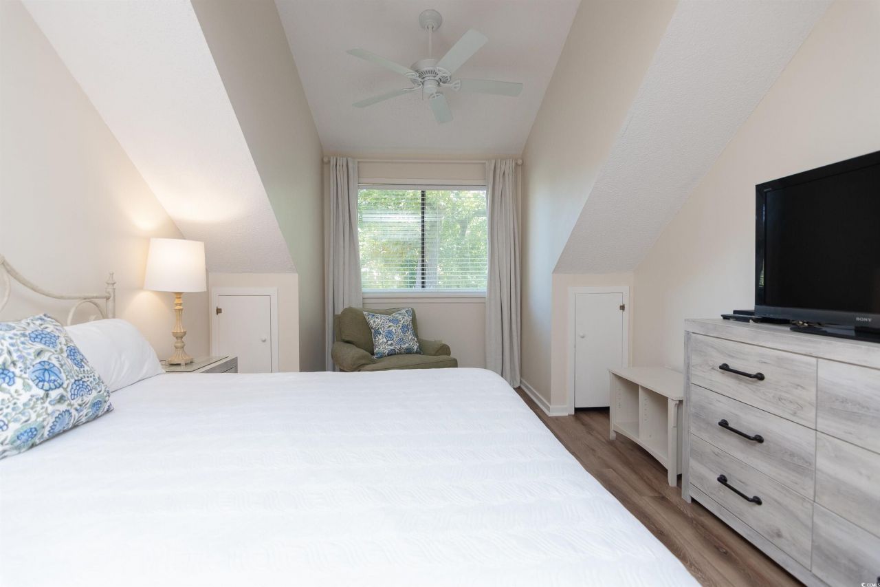 175 Saint Clears Way Photo 6