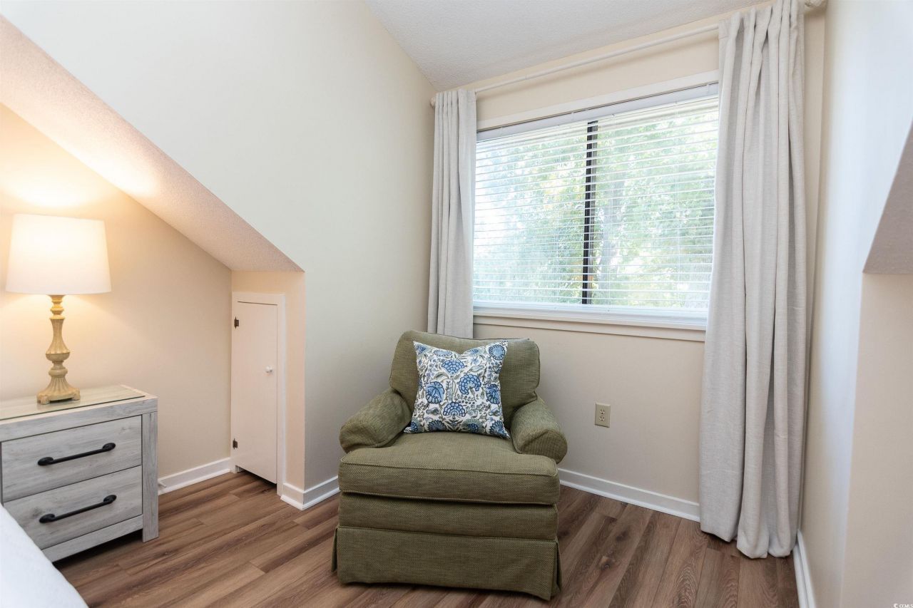 175 Saint Clears Way Photo 8