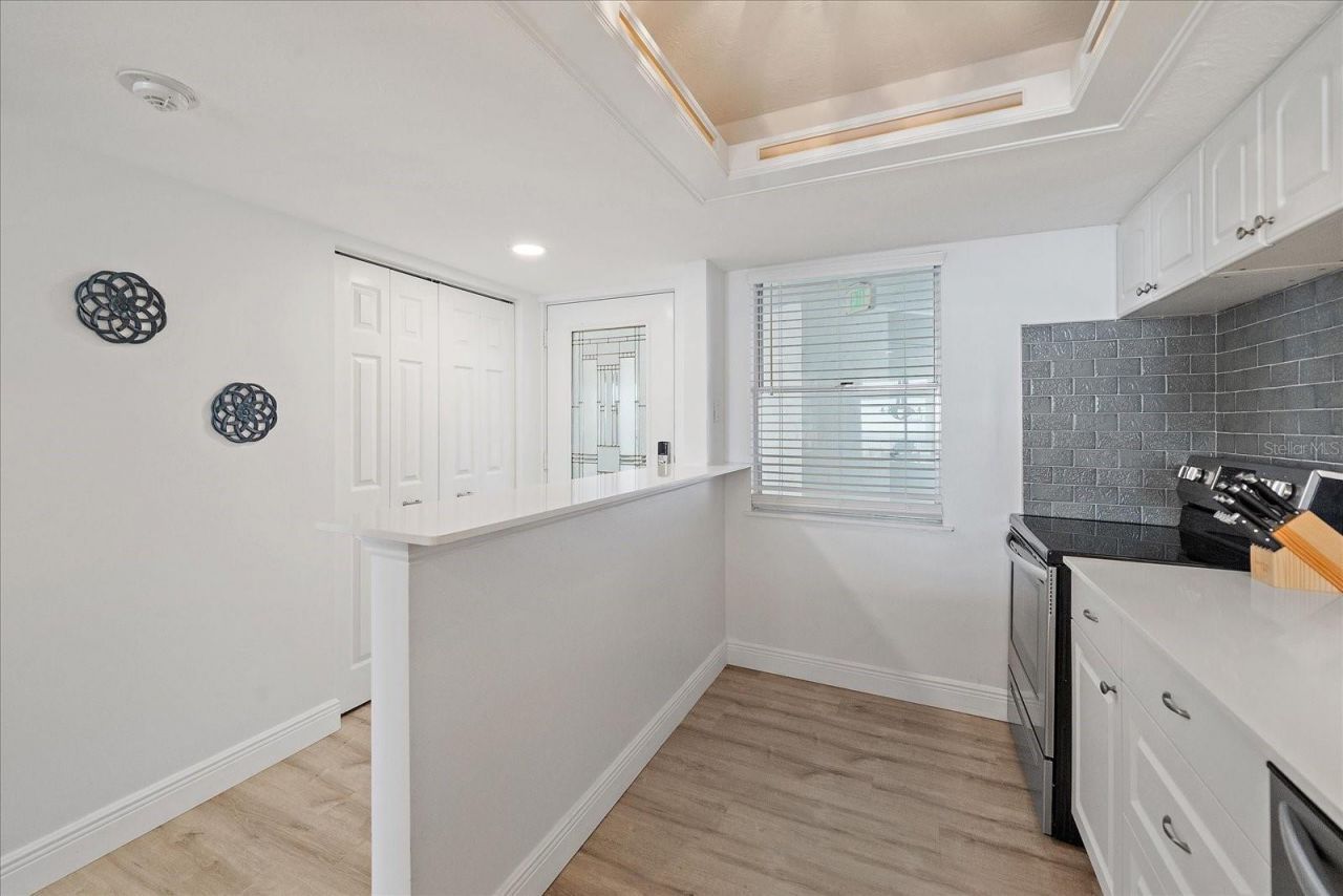 1770 Benjamin Franklin Dr, Unit 704, Sarasota, FL 34236 Photo