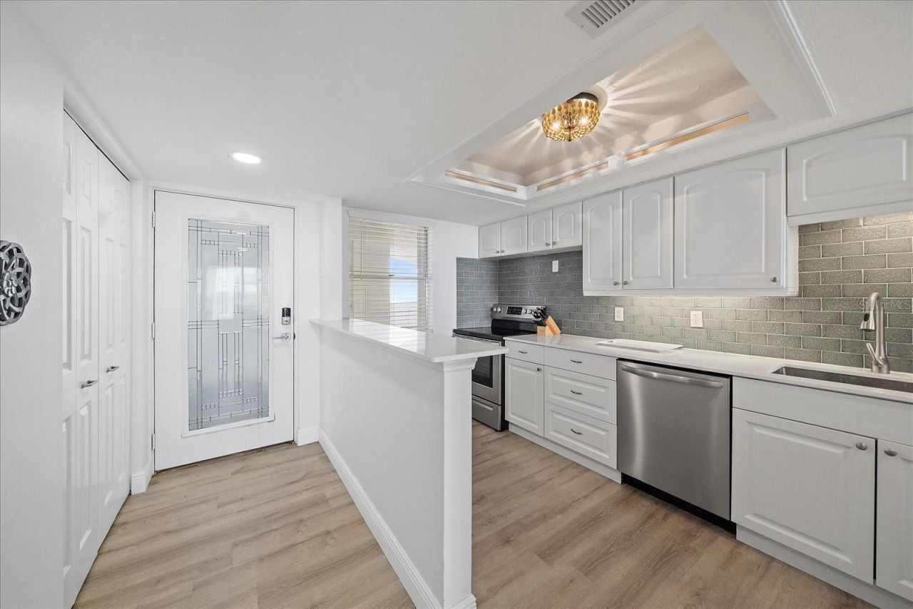 1770 Benjamin Franklin Dr, Unit 704, Sarasota, FL 34236 Photo