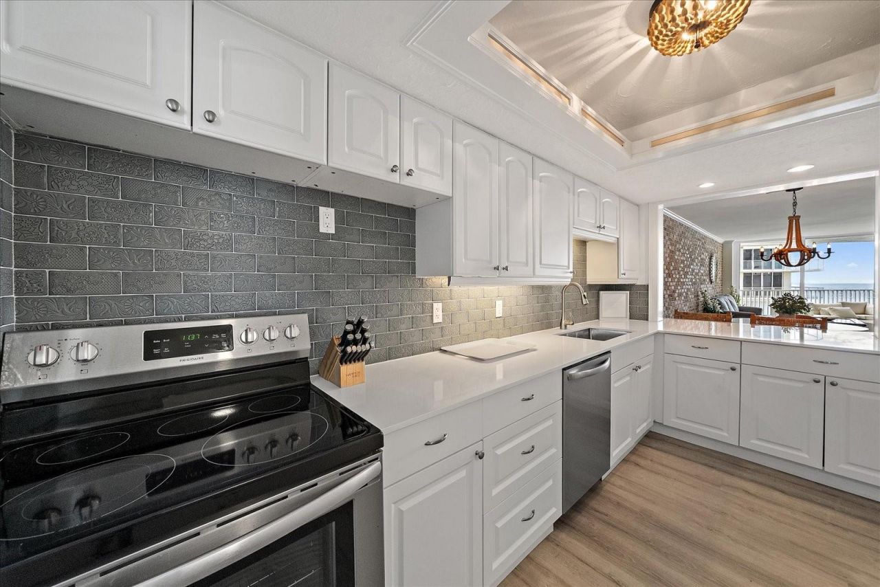 1770 Benjamin Franklin Dr, Unit 704, Sarasota, FL 34236 Photo