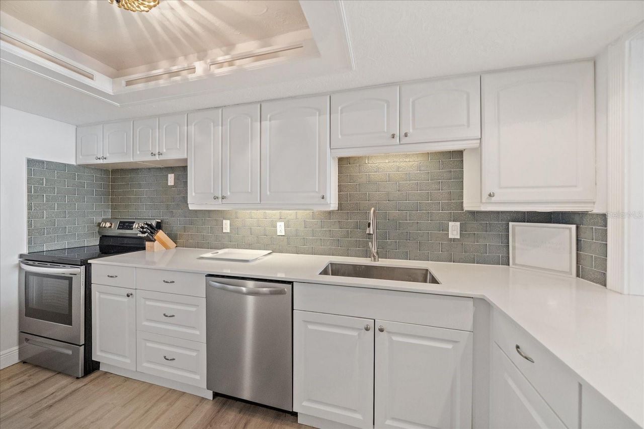 1770 Benjamin Franklin Dr, Unit 704, Sarasota, FL 34236 Photo