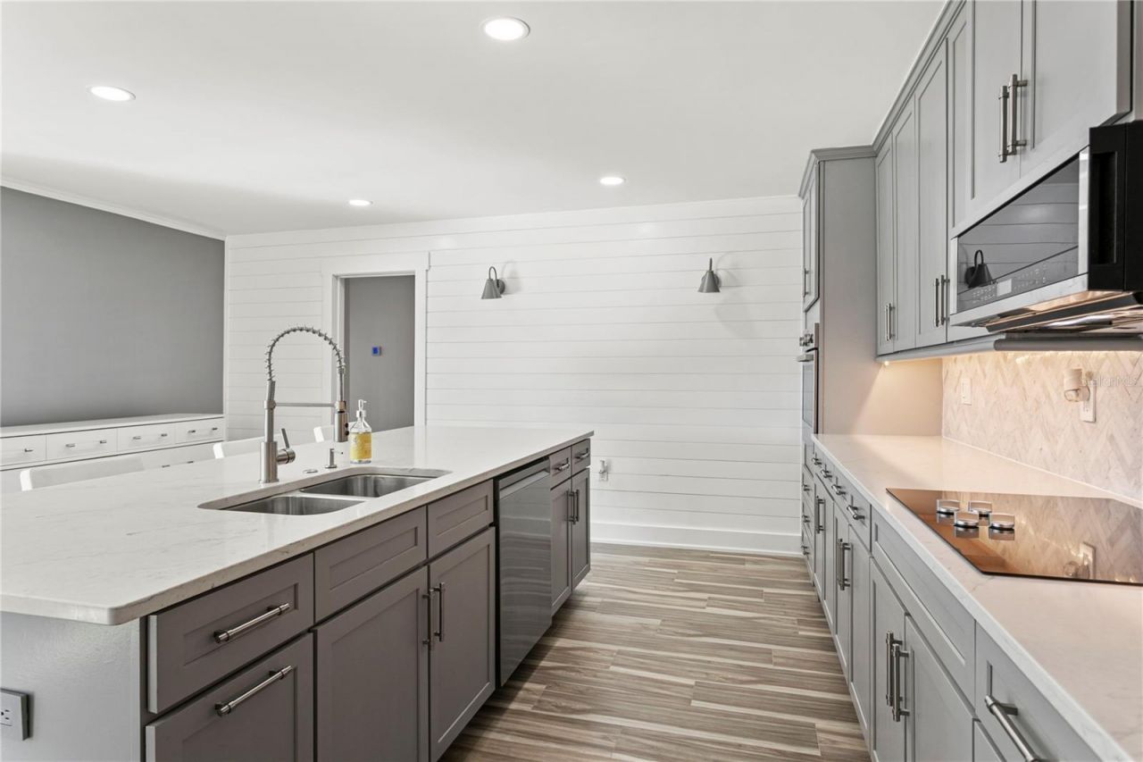 1905 4th Street W, Palmetto, FL 34221 Photo