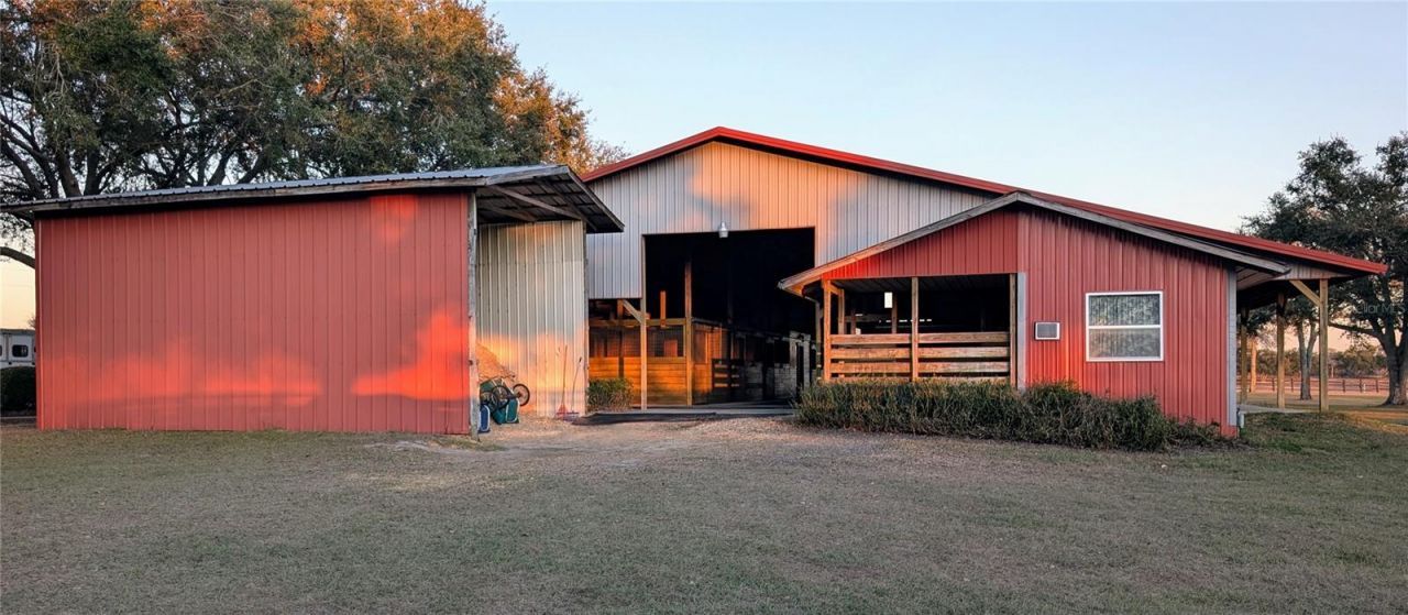 18800 SE 47th Place, Morriston, FL 32668 Photo