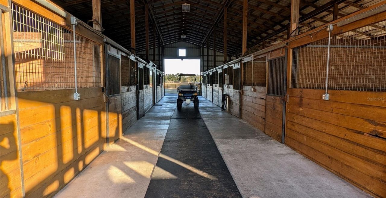 18800 SE 47th Place, Morriston, FL 32668 Photo