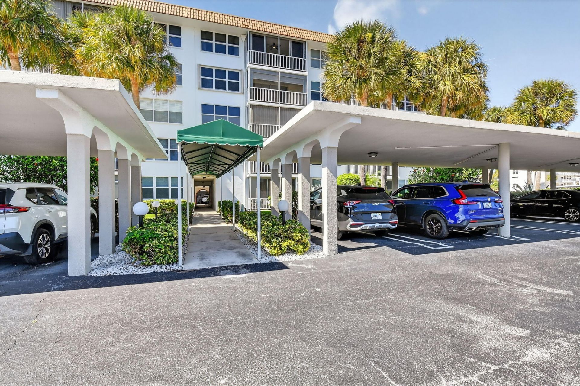 931 Gardenia Drive, Unit 567, Delray Beach, FL 33483 Photo