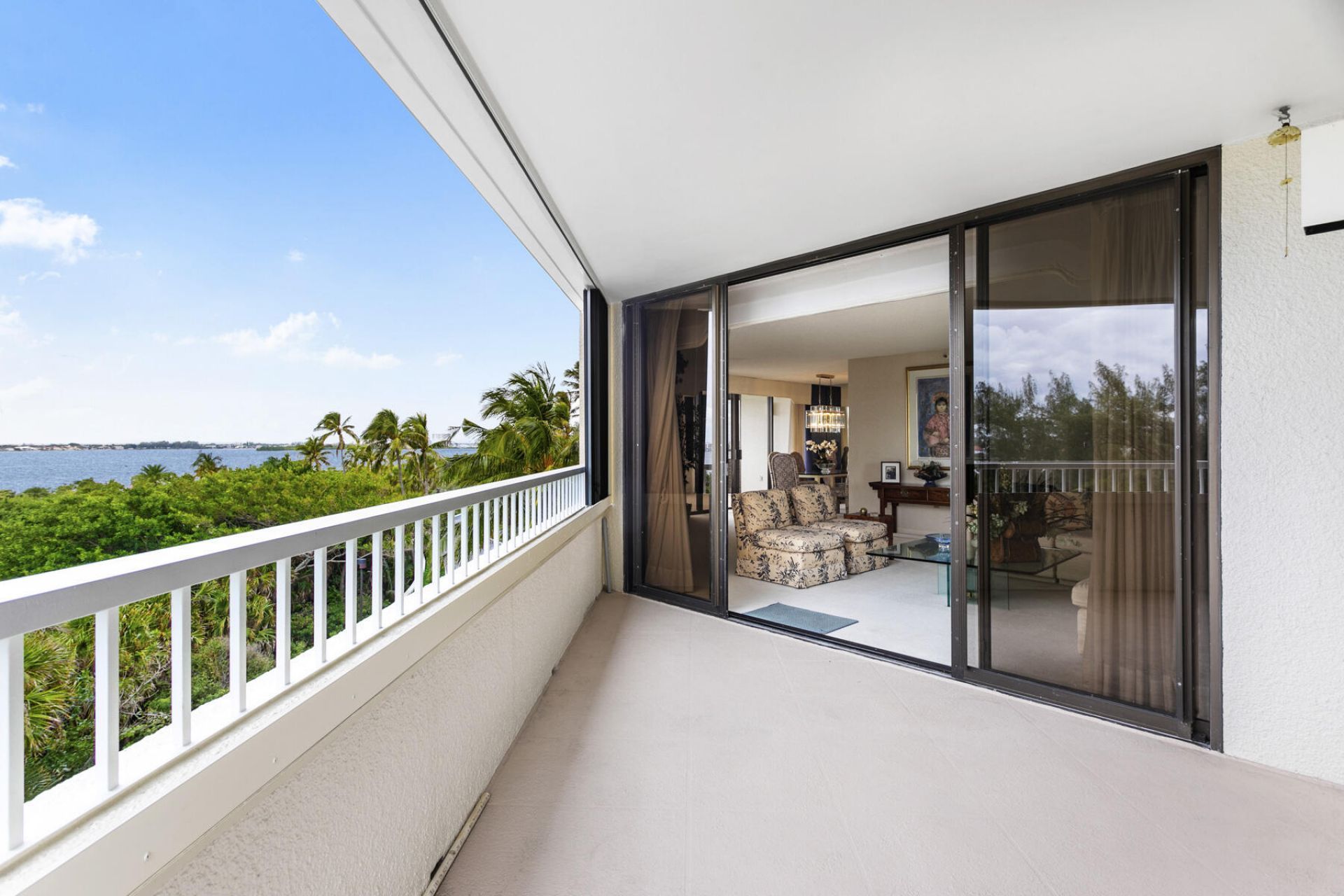 5070 N Ocean Drive, Unit 2c, Singer Island, FL 33404 Photo