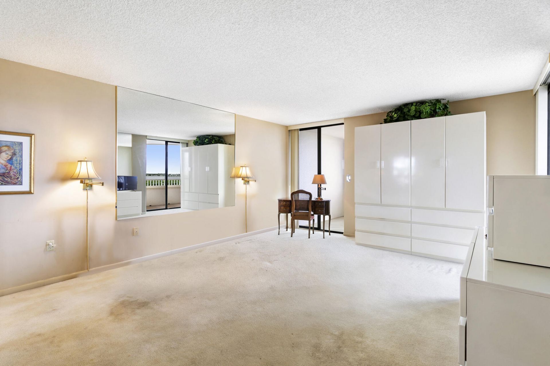 5070 N Ocean Drive, Unit 2c, Singer Island, FL 33404 Photo