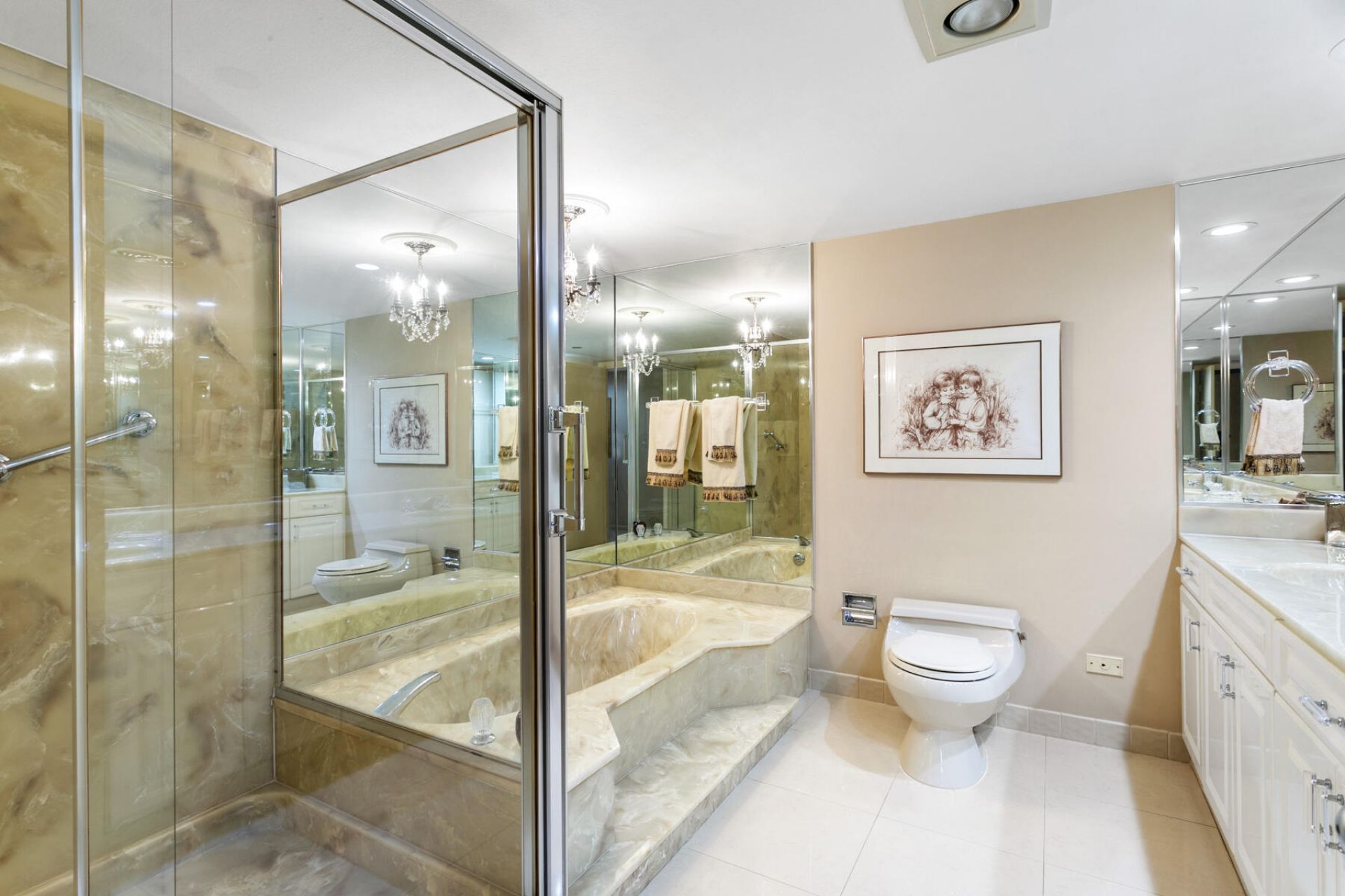 5070 N Ocean Drive, Unit 2c, Singer Island, FL 33404 Photo