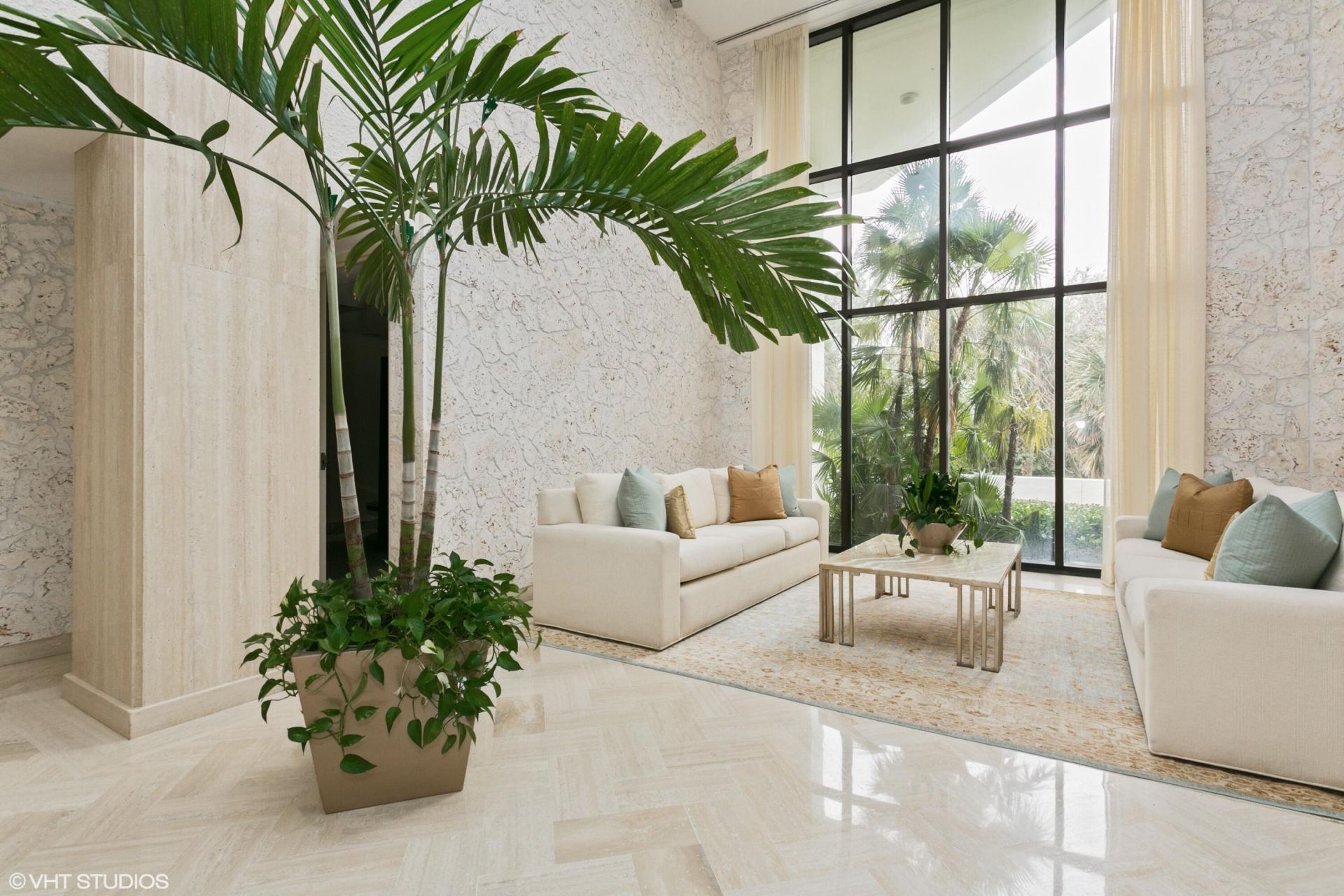 5070 N Ocean Drive, Unit 2c, Singer Island, FL 33404 Photo